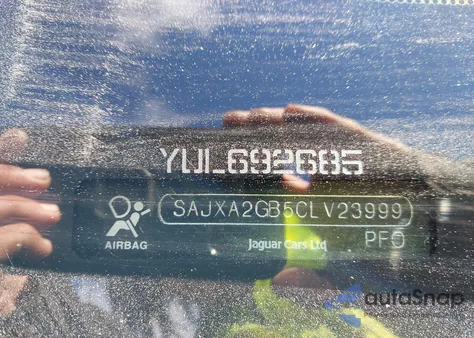 2012 Jaguar Xj z USA, uszkodzony, nr VIN SAJXA2GB5CLV23999